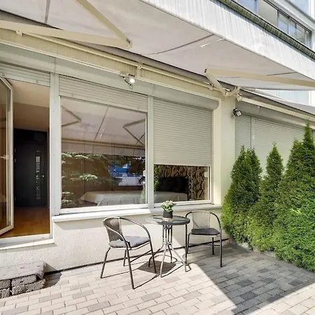 Apartment Cozy Terrace City Center Parking