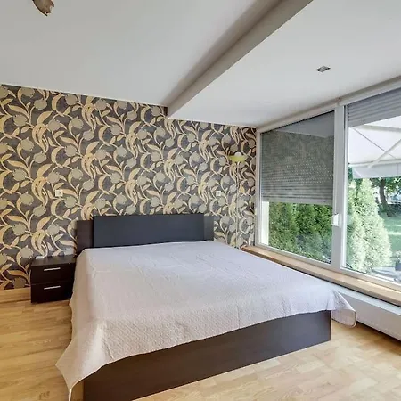 Διαμέρισμα Cozy Terrace City Center Parking *